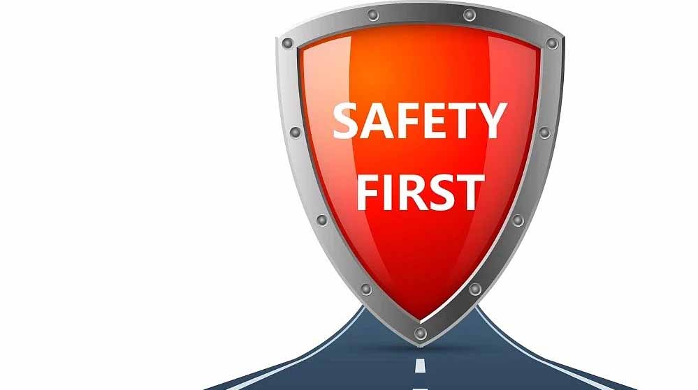 मनेंद्रगढ़: सड़क सुरक्षा सप्ताह पर जिला स्तरीय वाद-विवाद प्रतियोगिता संपन्न, छात्रों ने रखे बेबाक विचार