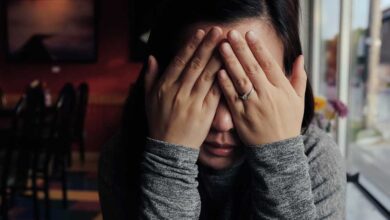 संबंध बनाने से इंकार, पत्नी ने पति को बताया नपुंसक और मांगे 2 करोड़ रुपये