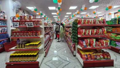 जीएसटी छूट का लाभ सीमित, केवल सुपरमार्केट को मिली राहत, गली मोहल्लों की दुकानों पर नहीं जीएसटी छूट का लाभ सीमित, केवल सुपरमार्केट को मिली राहत, गली मोहल्लों की दुकानों पर नहीं