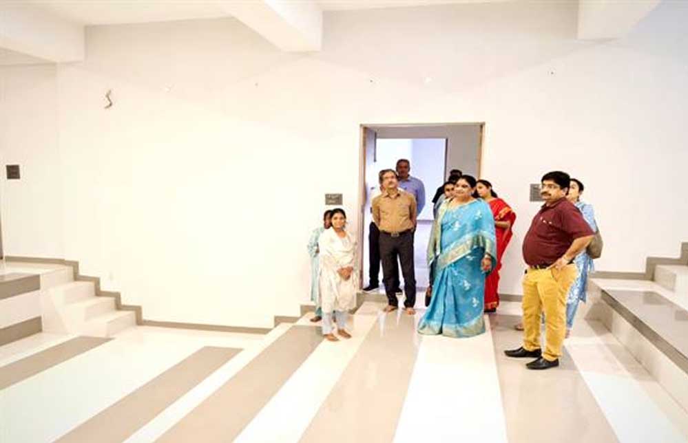 महिला बाल विकास मंत्री सुश्री निर्मला भूरिया ने किया बाल निकेतन का औचक निरीक्षण : बच्चों के सर्वांगीण विकास के लिए दिए सख्त निर्देश