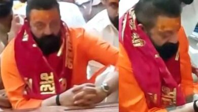 महाकाल के दर्शन को पहुंचे संजय दत्त, बोले – ‘बाबा ने आज बुलाया, ये मेरा सौभाग्य है’ महाकाल के दर्शन को पहुंचे संजय दत्त, बोले – ‘बाबा ने आज बुलाया, ये मेरा सौभाग्य है’