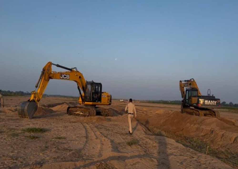 गौरेला पेंड्रा मरवाही : रेत के अवैध उत्खनन एवं परिवहन करते पाए जाने पर 11 वाहनों पर की गई जप्ती की कार्रवाई गौरेला पेंड्रा मरवाही : रेत के अवैध उत्खनन एवं परिवहन करते पाए जाने पर 11 वाहनों पर की गई जप्ती की कार्रवाई