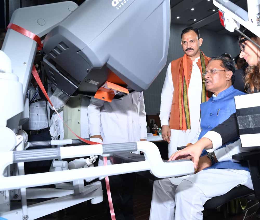 रोबोटिक सर्जरी छत्तीसगढ़ में चिकित्सा सुविधाओं के विकास में एक नया आयाम : मुख्यमंत्री विष्णु देव साय