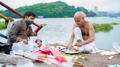 पितृपक्ष शुरू! घाट नहीं जा सकते? घर पर ऐसे करें पितरों का श्राद्ध पितृपक्ष शुरू! घाट नहीं जा सकते? घर पर ऐसे करें पितरों का श्राद्ध
