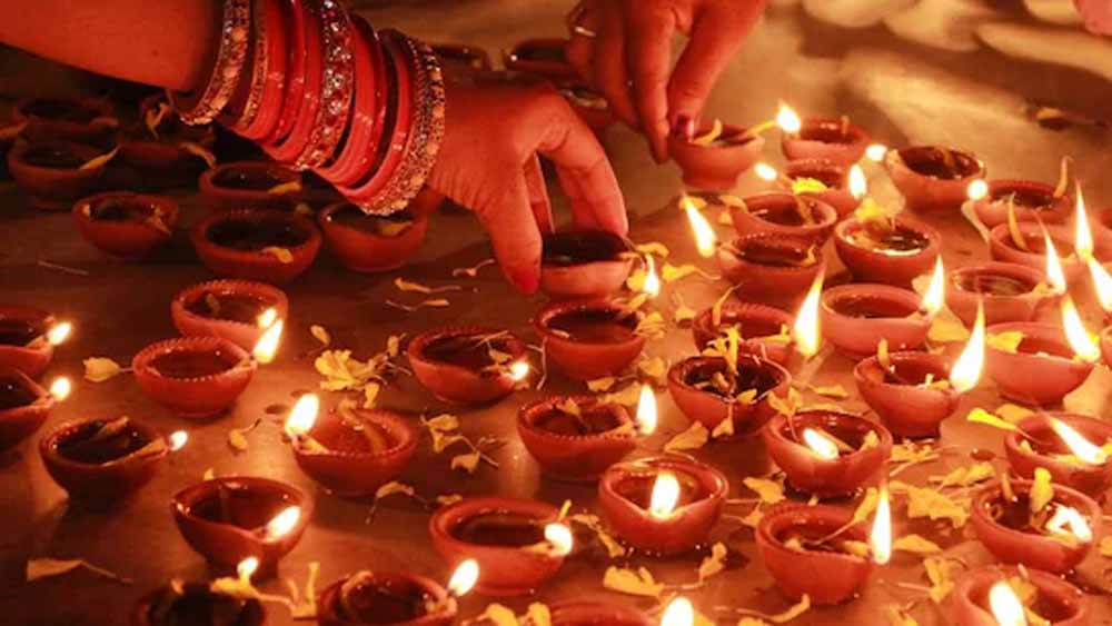 दिवाली 2025: कब है त्योहार—20 या 21 अक्टूबर? जानें सही तारीख दिवाली 2025: कब है त्योहार—20 या 21 अक्टूबर? जानें सही तारीख