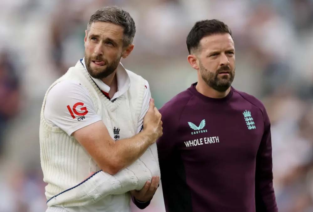 क्रिस वोक्स का इंटरनेशनल क्रिकेट को नमस्कार, यादगार रही भारत के खिलाफ टूटी अंगुली से बल्लेबाज़ी क्रिस वोक्स का इंटरनेशनल क्रिकेट को नमस्कार, यादगार रही भारत के खिलाफ टूटी अंगुली से बल्लेबाज़ी