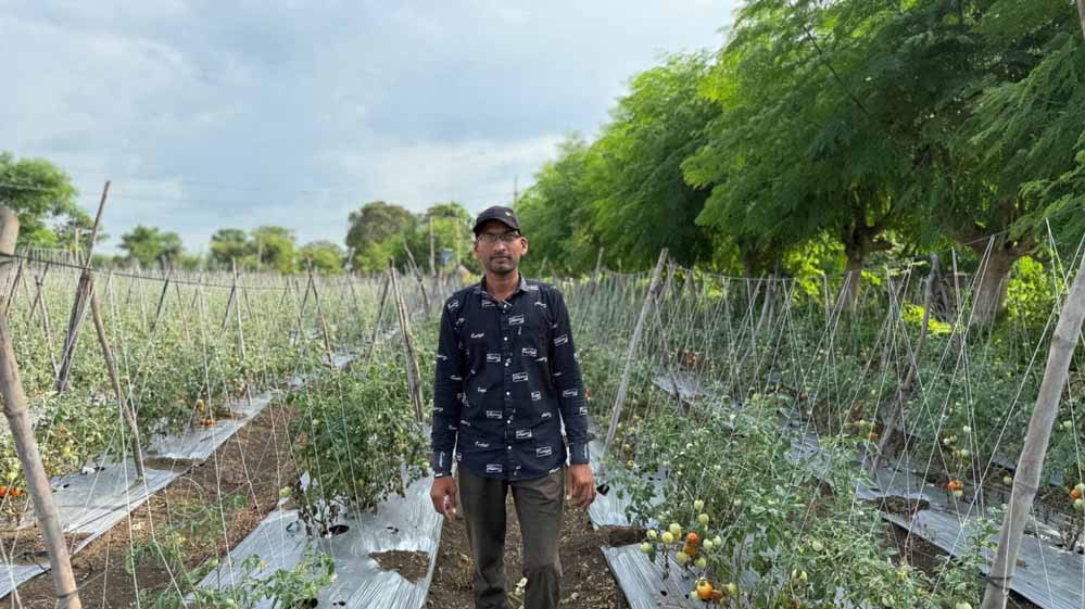 रायपुर : किसान हितैषी सरकार की योजनाओं से बन रहे स्वालंबी रायपुर : किसान हितैषी सरकार की योजनाओं से बन रहे स्वालंबी