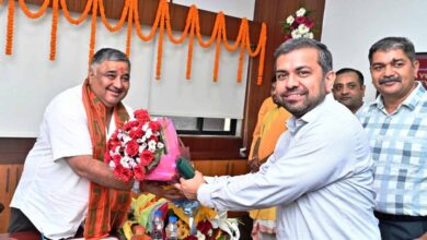 रायपुर : पर्यटन एवं संस्कृति मंत्री राजेश अग्रवाल ने मंत्रालय में कामकाज संभाला रायपुर : पर्यटन एवं संस्कृति मंत्री राजेश अग्रवाल ने मंत्रालय में कामकाज संभाला