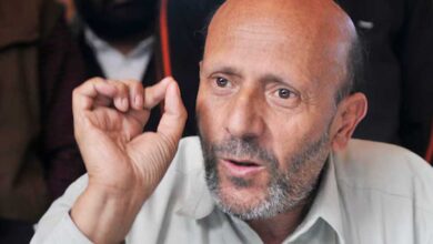 जम्मू-कश्मीर के सांसद इंजीनियर रशीद पर तिहाड़ जेल में हमला, किन्नरों ने पीटा जम्मू-कश्मीर के सांसद इंजीनियर रशीद पर तिहाड़ जेल में हमला, किन्नरों ने पीटा