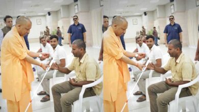 आमजन से व्यवहार ठीक रखें जनसेवक, दुर्व्यवहार बर्दाश्त नहीं: मुख्यमंत्री योगी