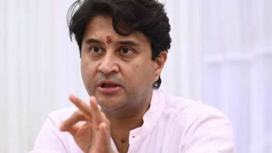 केंद्रीय मंत्री सिंधिया ने मां के अपमान पर जताई कड़ी निंदा केंद्रीय मंत्री सिंधिया ने मां के अपमान पर जताई कड़ी निंदा