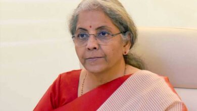 निर्मला सीतारमण का बड़ा बयान: भारत रूस से जारी रखेगा कच्चे तेल की खरीद निर्मला सीतारमण का बड़ा बयान: भारत रूस से जारी रखेगा कच्चे तेल की खरीद