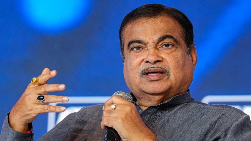 अब टॉयलेट का पानी और कचरा नहीं जाएगा बेकार, सरकार बनाएगी सड़कें और इमारतें: मंत्री गडकरी