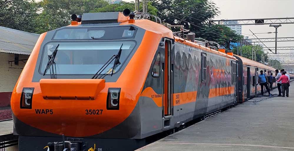 27वीं वंदे भारत एक्सप्रेस को 2 साल बाद मिला अपग्रेड, अब 20 कोच के साथ दौड़ेगी ट्रेन 27वीं वंदे भारत एक्सप्रेस को 2 साल बाद मिला अपग्रेड, अब 20 कोच के साथ दौड़ेगी ट्रेन