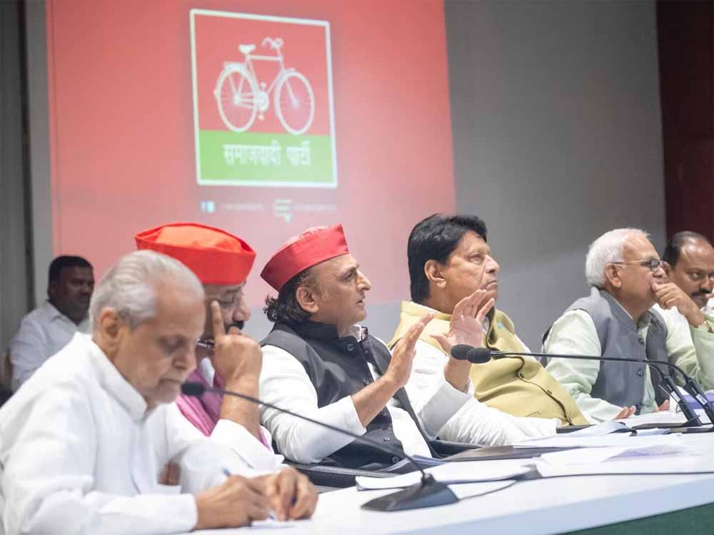 2027 विधानसभा चुनाव: अखिलेश यादव का तीन जिलों पर फोकस, अलग घोषणा पत्र लाने की तैयारी