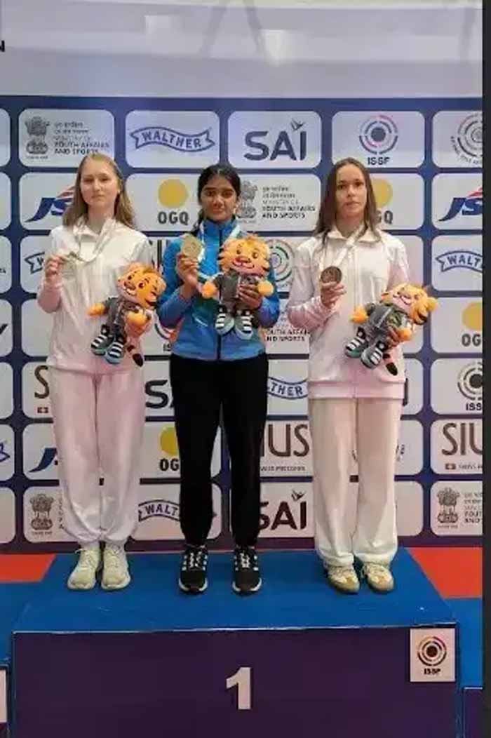 शानदार प्रदर्शन! अनुष्का का दूसरा गोल्ड और एड्रियन का सिल्वर पदक जूनियर विश्व कप में