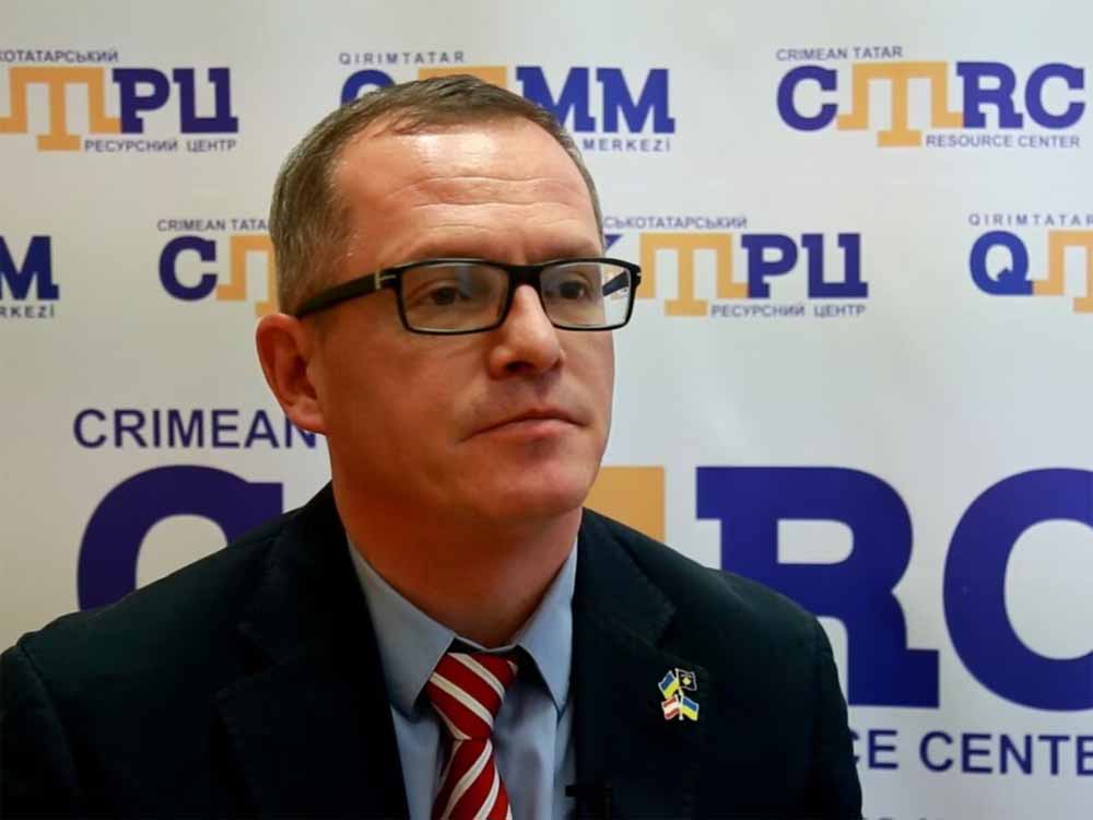 भारत को तोड़ने का सपना देखने वाला अर्थशास्त्री X हैंडल पर निलंबित, MEA ने कहा ‘पागल