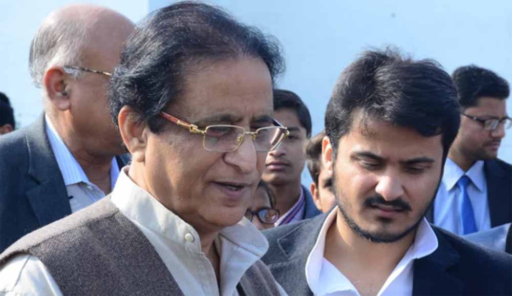 आजम खान को मिली राहत: जेल से बाहर निकलते ही बेटों संग रामपुर रवाना आजम खान को मिली राहत: जेल से बाहर निकलते ही बेटों संग रामपुर रवाना