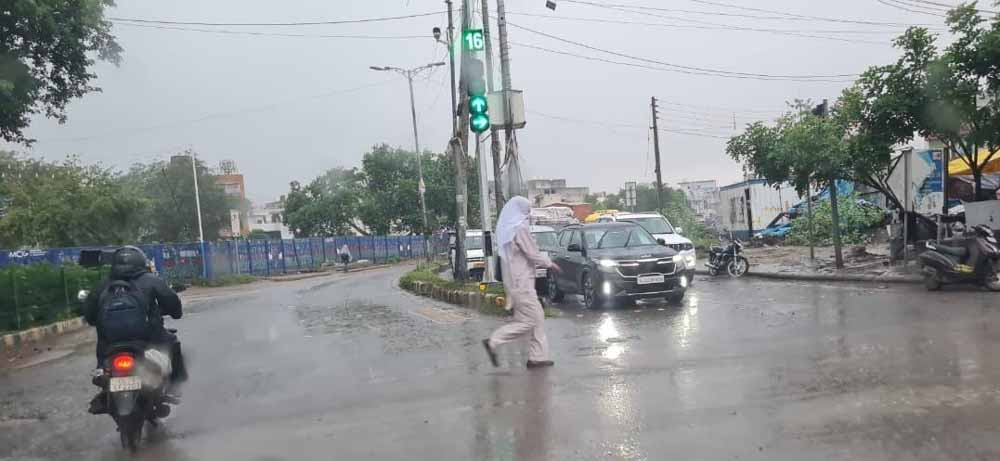 NCR में भारी बारिश: दिल्ली-जयपुर हाईवे पर भरा पानी, मौसम विभाग ने जारी किया अलर्ट NCR में भारी बारिश: दिल्ली-जयपुर हाईवे पर भरा पानी, मौसम विभाग ने जारी किया अलर्ट
