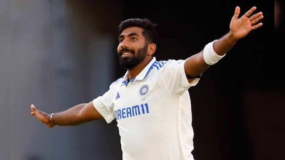 जसप्रीत बुमराह को आधुनिक युग का महान गेंदबाज मानते हैं, वसीम अकरम ने खुद से तुलना पर किया बयान