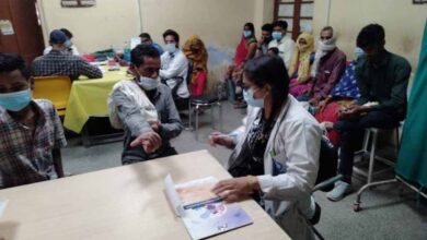 बदलते मौसम में बढ़ा वायरल खतरा: अस्पतालों में सर्दी-जुकाम और बुखार के मरीज बढ़े बदलते मौसम में बढ़ा वायरल खतरा: अस्पतालों में सर्दी-जुकाम और बुखार के मरीज बढ़े