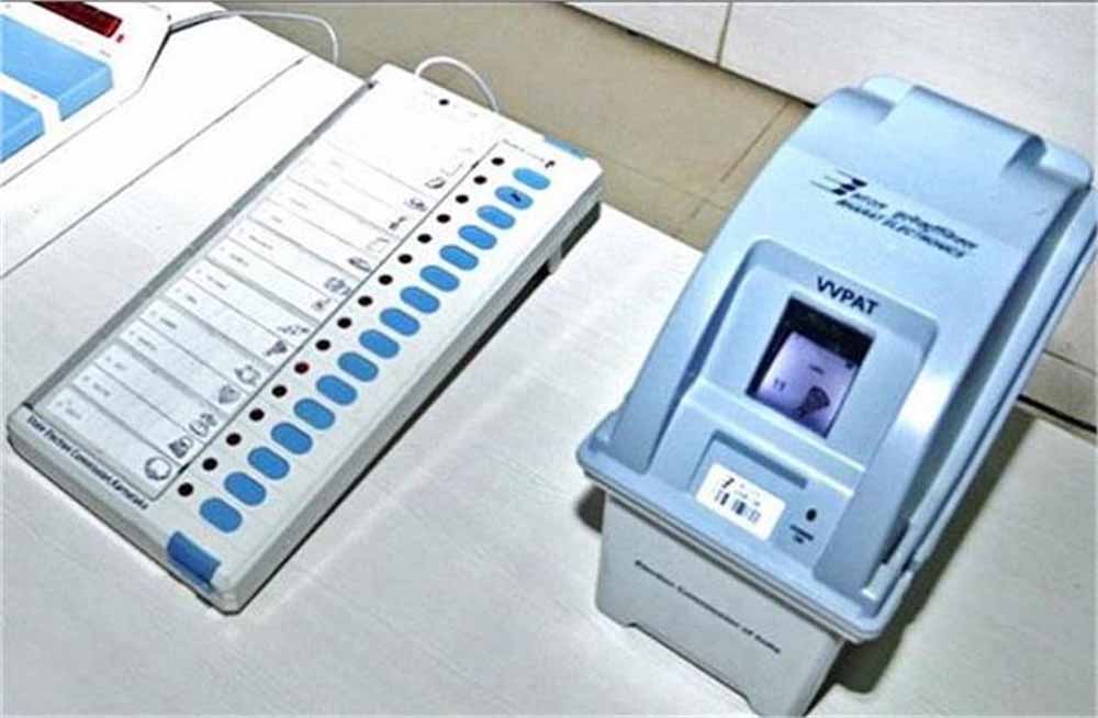 EVM का पहला प्रयोग: भारत नहीं बल्कि इस देश ने शुरू की थी इलेक्ट्रॉनिक वोटिंग की कहानी