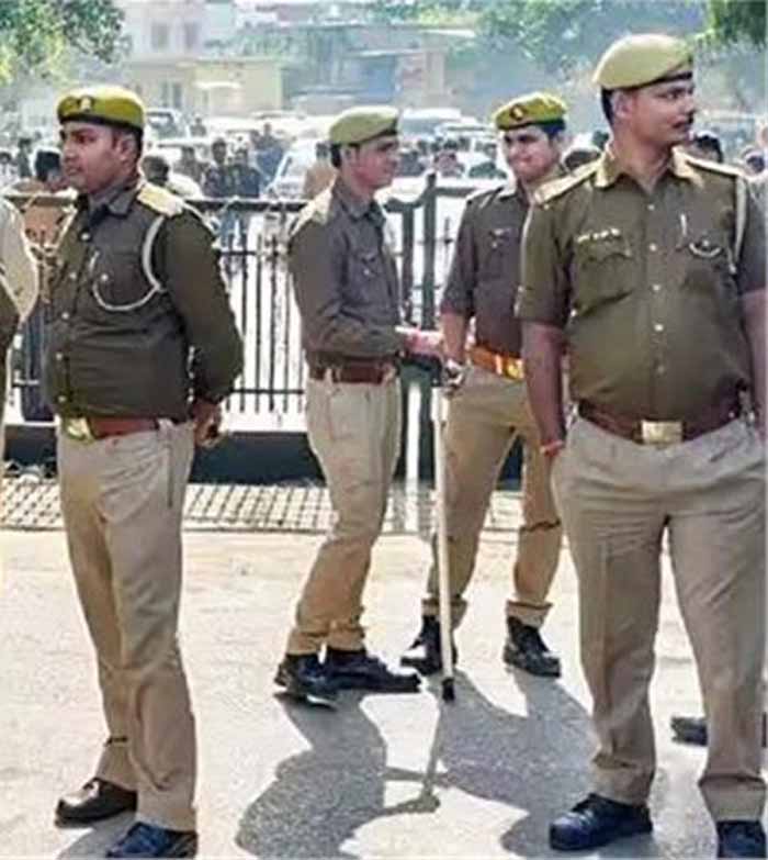 CM हेमंत ने दी बड़ी खुशखबरी, सहायक पुलिसकर्मियों की सेवा अवधि हुई 1 साल बढ़ी CM हेमंत ने दी बड़ी खुशखबरी, सहायक पुलिसकर्मियों की सेवा अवधि हुई 1 साल बढ़ी