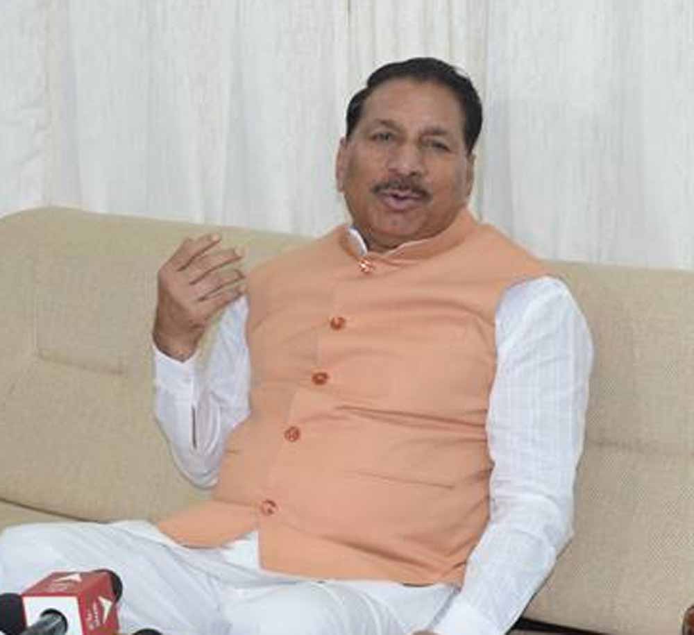 कलेक्टर्स व्यवस्थित ढंग से करायें खाद का वितरण : कृषि मंत्री कंषाना कलेक्टर्स व्यवस्थित ढंग से करायें खाद का वितरण : कृषि मंत्री कंषाना