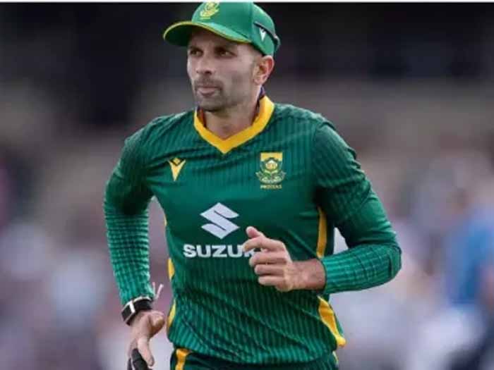 इंग्लैंड के खिलाफ टी.20 सीरीज से बाहर हुए केशव महाराज