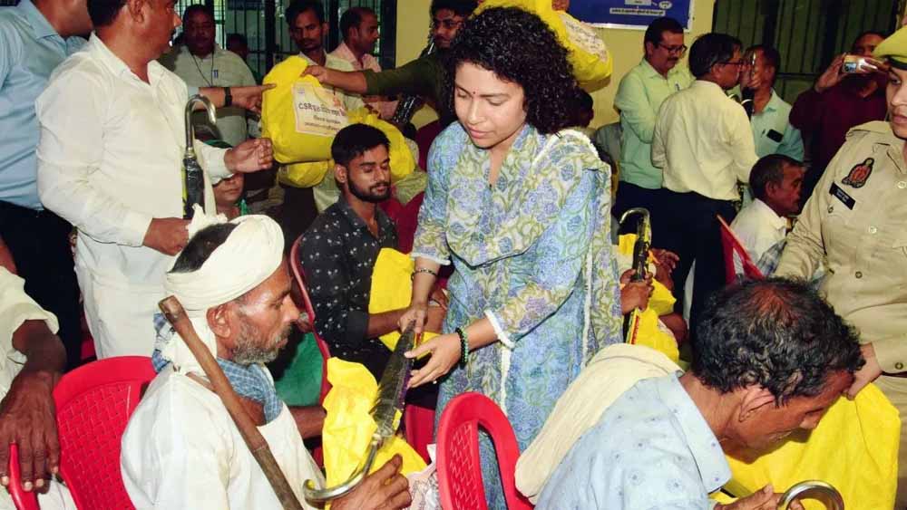 खीरी में आपदा पीड़ितों को मिली राहत, CM योगी ने बांटी CSR किट