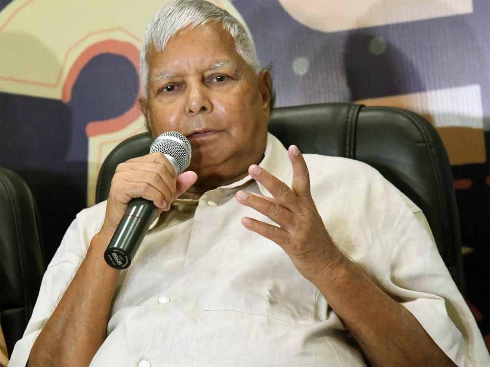 लालू यादव भड़के: बिहार बंद पर मोदी को गाली और गुजराती का हल्के में लेना बिहारियों को नागवार