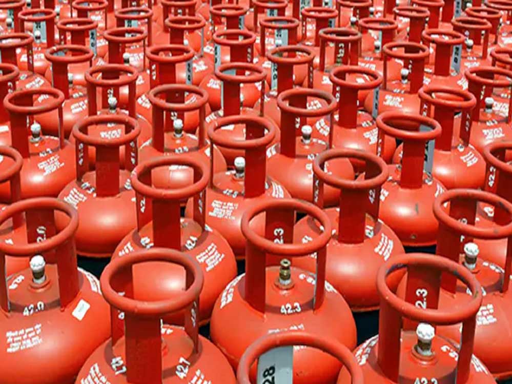 22 सितंबर से सस्ता होगा LPG सिलेंडर? जानें अभी कितना है GST रेट