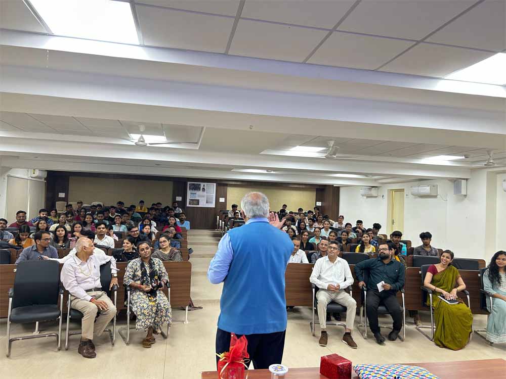 एमसीयू के मीडिया प्रबंधन विभाग में विशेष व्याख्यान : छात्रों ने सीखे कॉरपोरेट जगत के सफलता के गुर एमसीयू के मीडिया प्रबंधन विभाग में विशेष व्याख्यान : छात्रों ने सीखे कॉरपोरेट जगत के सफलता के गुर