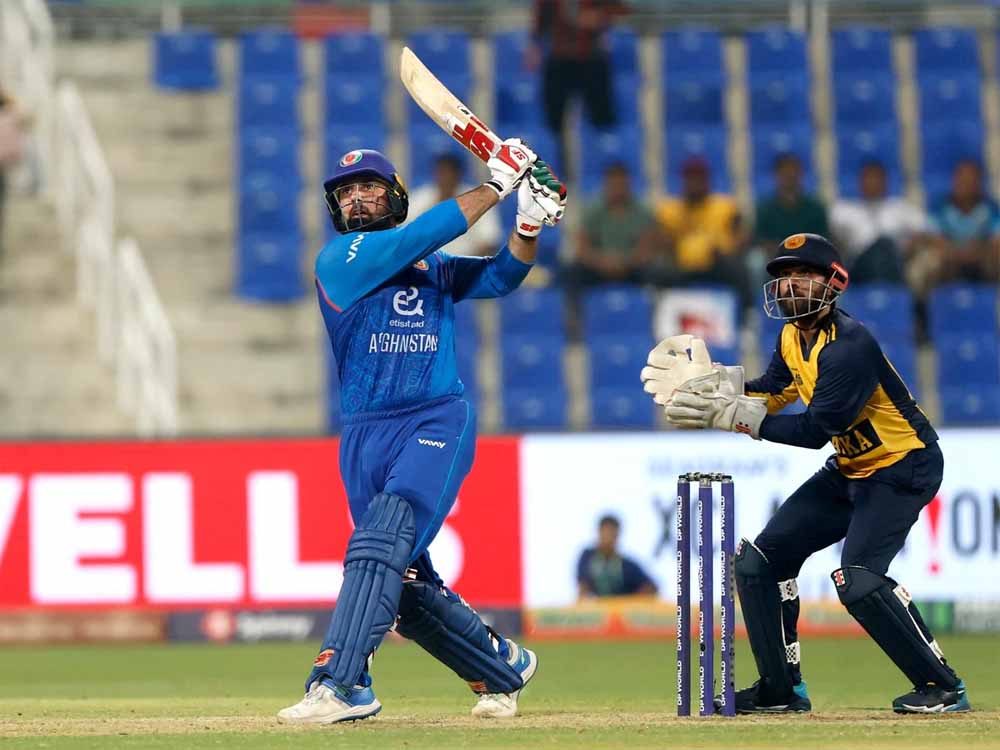 मोहम्मद नबी ने रचा इतिहास, श्रीलंका के खिलाफ 6000 रन बनाने वाले पहले अफगान बल्लेबाज बने मोहम्मद नबी ने रचा इतिहास, श्रीलंका के खिलाफ 6000 रन बनाने वाले पहले अफगान बल्लेबाज बने