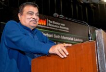 नितिन गडकरी का बड़ा बयान: लोगों को बेवकूफ बनाने वाला ही बनता है सबसे अच्छा नेता