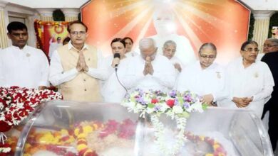राज्यपाल मंगुभाई पटेल ने ब्रम्हाकुमारी अवधेश दीदी के अंतिम दर्शन किये