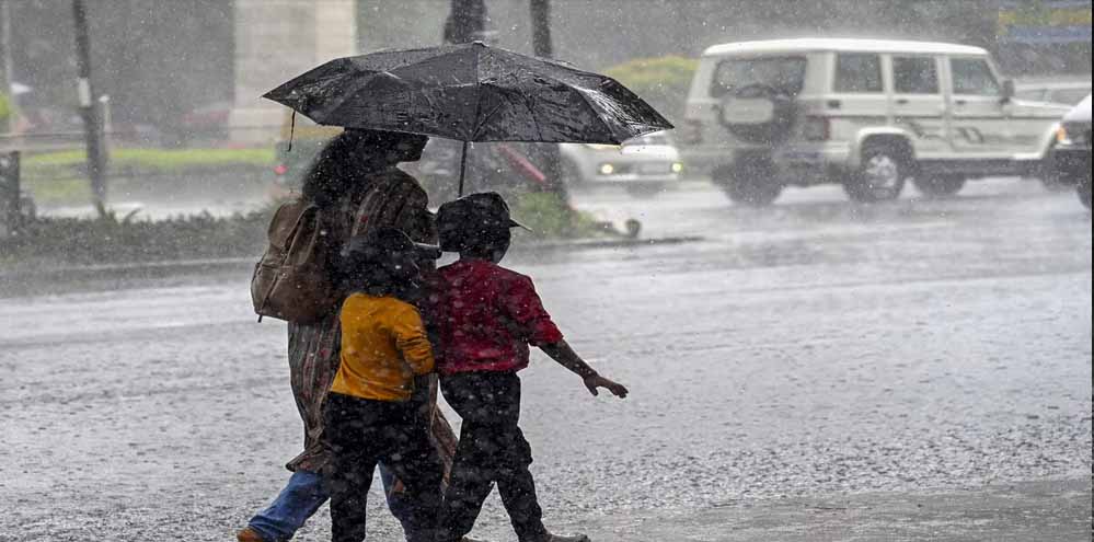 मध्य प्रदेश में आज से मॉनसून की वापसी, इन जिलों में भारी बारिश का अलर्ट जारी मध्य प्रदेश में आज से मॉनसून की वापसी, इन जिलों में भारी बारिश का अलर्ट जारी