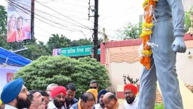 मुख्यमंत्री का श्रद्धांजलि समारोह: अमर शहीद भगत सिंह को किया नमन