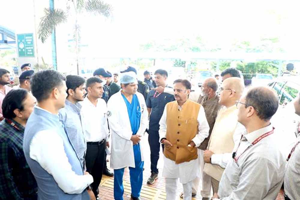उप मुख्यमंत्री शुक्ल ने एम्स भोपाल की व्यवस्थाओं का किया अवलोकन