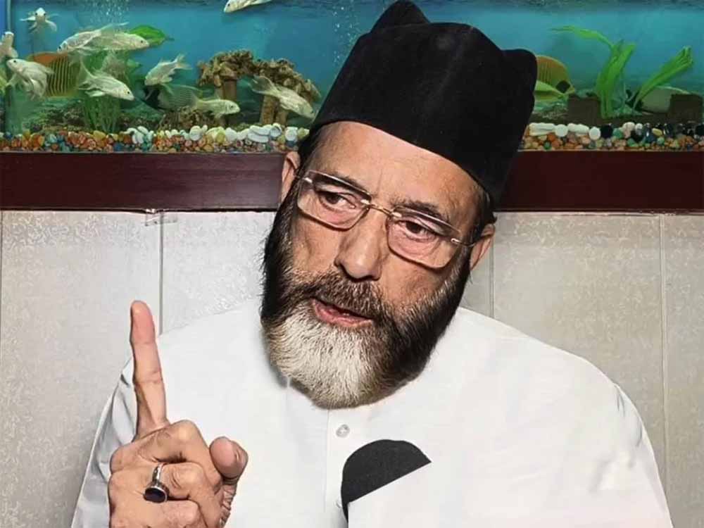 बरेली विवाद: मौलाना तौकीर के तीखे बयान, इस बार लौट गया उल्टा असर बरेली विवाद: मौलाना तौकीर के तीखे बयान, इस बार लौट गया उल्टा असर