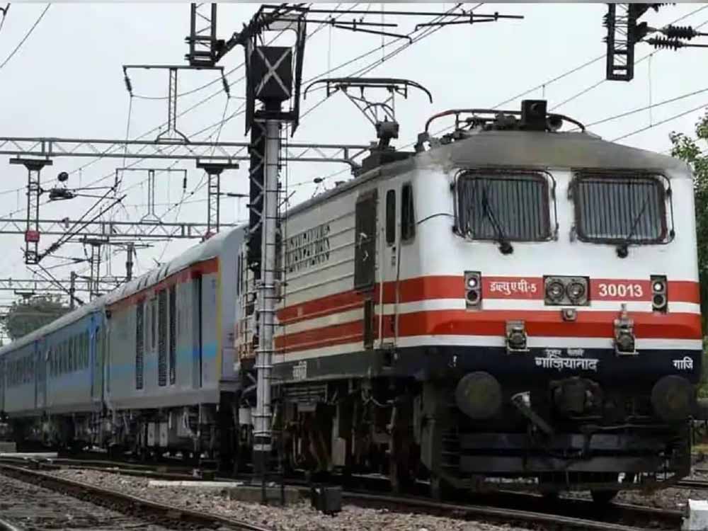 जम्मू जाने वालों के लिए बड़ी खबर: 19 सितंबर से हिमगिरी समेत 6 ट्रेनें होंगी चलेंगी जम्मू जाने वालों के लिए बड़ी खबर: 19 सितंबर से हिमगिरी समेत 6 ट्रेनें होंगी चलेंगी
