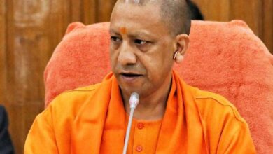 योगी सरकार की अनूठी पहल : विद्यार्थी श्रमदान से सजाएंगे विद्यालय और छात्रावास योगी सरकार की अनूठी पहल : विद्यार्थी श्रमदान से सजाएंगे विद्यालय और छात्रावास