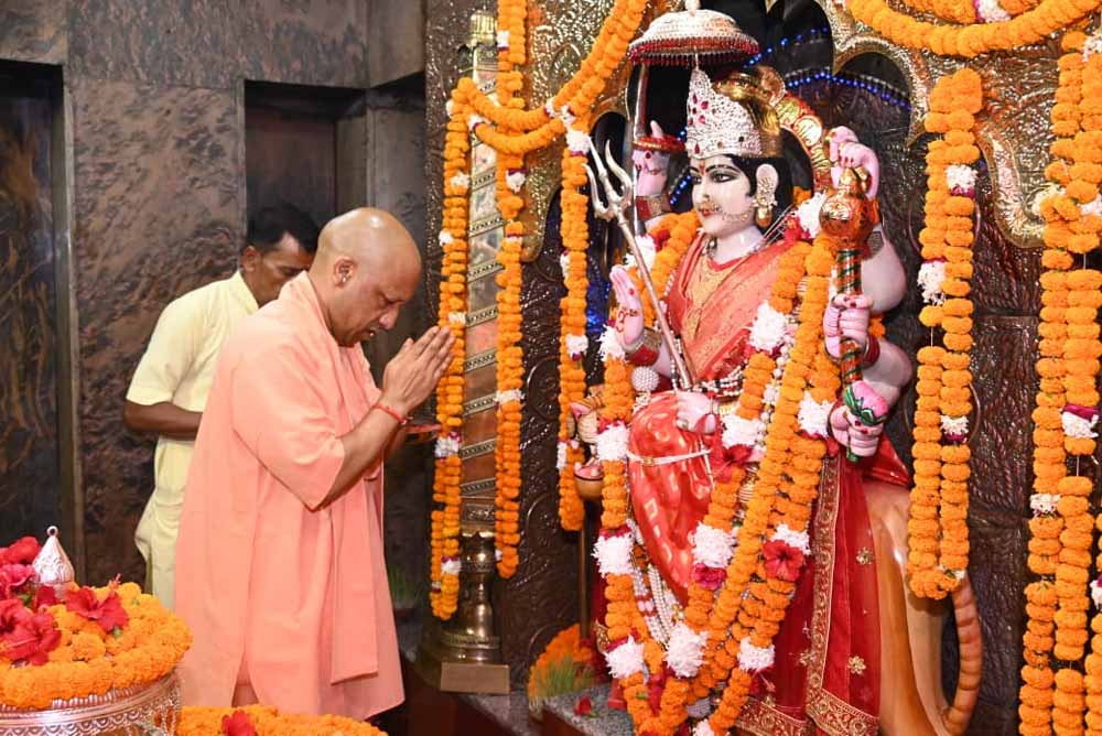 मुख्यमंत्री ने किए मां पाटेश्वरी के दर्शन-पूजन