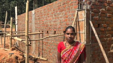 मिट्टी की झोपड़ी से पक्के घर तक : सन्ना गांव की महंती बेक की कहानी