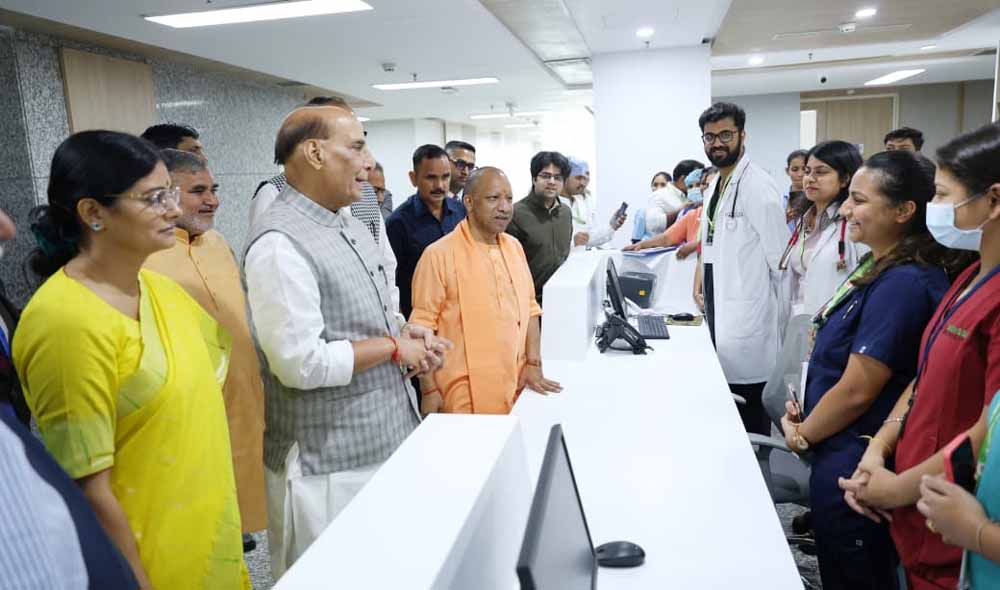 अब यूपी के लोगों को इलाज के लिए दिल्ली में नहीं भटकना होगाः सीएम योगी अब यूपी के लोगों को इलाज के लिए दिल्ली में नहीं भटकना होगाः सीएम योगी