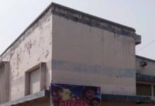 ‘बाबा’ टॉकीज विवाद सुलझा — 33 वर्ष बाद मुआवजा भुगतान, कलेक्टर ने किया निपटारा