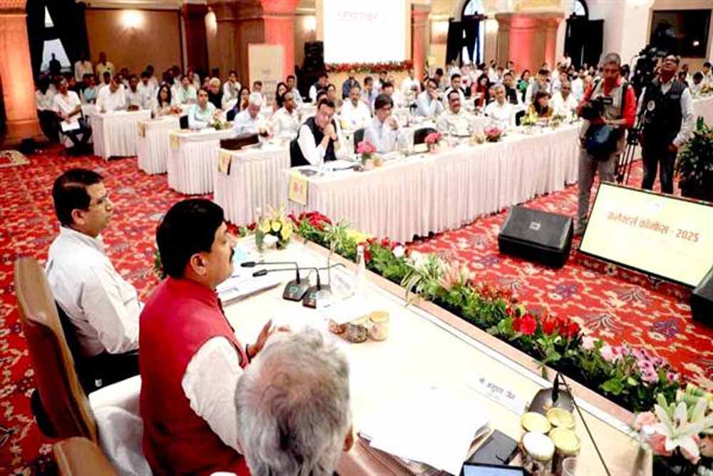 जिले की औद्योगिक और आर्थिक संभावनाओं का अध्ययन कर बनायें कार्ययोजना जिले की औद्योगिक और आर्थिक संभावनाओं का अध्ययन कर बनायें कार्ययोजना
