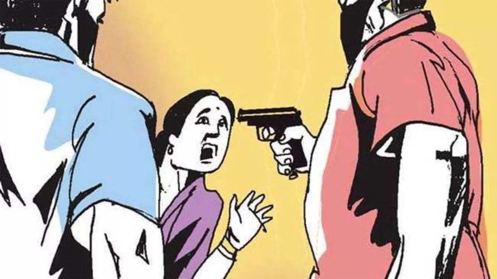 बदमाशों ने घर घुसकर परिवार को बनाया बंधक, लाखों की लूट,  पुलिस जांच में जुटी बदमाशों ने घर घुसकर परिवार को बनाया बंधक, लाखों की लूट,  पुलिस जांच में जुटी