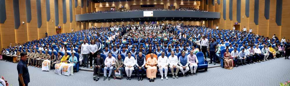 प्रतिभाशाली युवाओं से भरा उत्तर प्रदेश ‘विकसित भारत’ के निर्माण में निभाएगा अग्रणी भूमिका : सीएम योगी प्रतिभाशाली युवाओं से भरा उत्तर प्रदेश ‘विकसित भारत’ के निर्माण में निभाएगा अग्रणी भूमिका : सीएम योगी