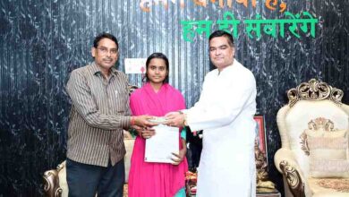 विधायक रिकेश की मदद से,भिलाई की बच्ची खुशबू देख पाएगी दुनिया, दे सकेगी एमकॉम की परीक्षा